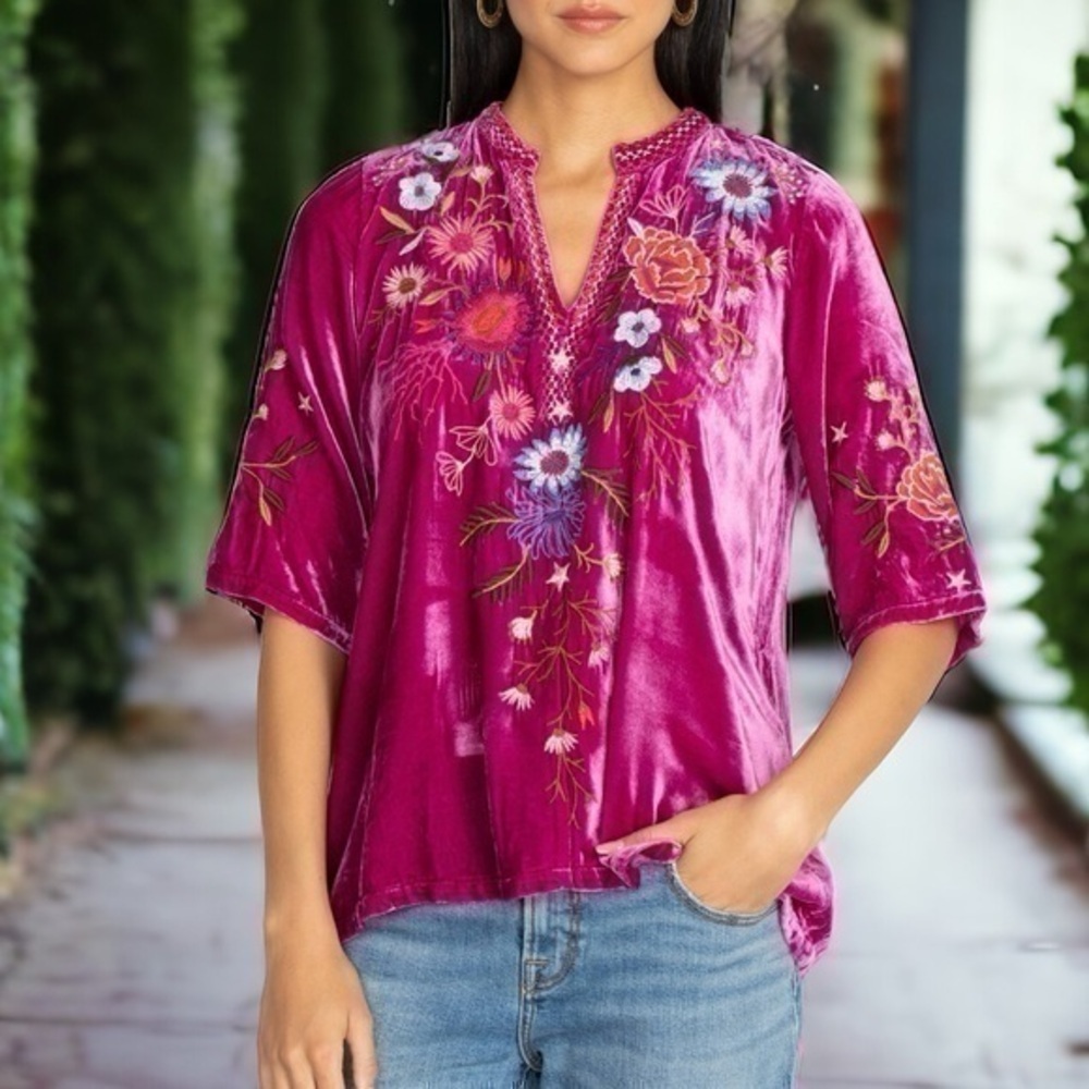 Johnny Was ULLA VELVET HEAVILY EMBROIDERED EASY V‑NECK BLOUSE NWT